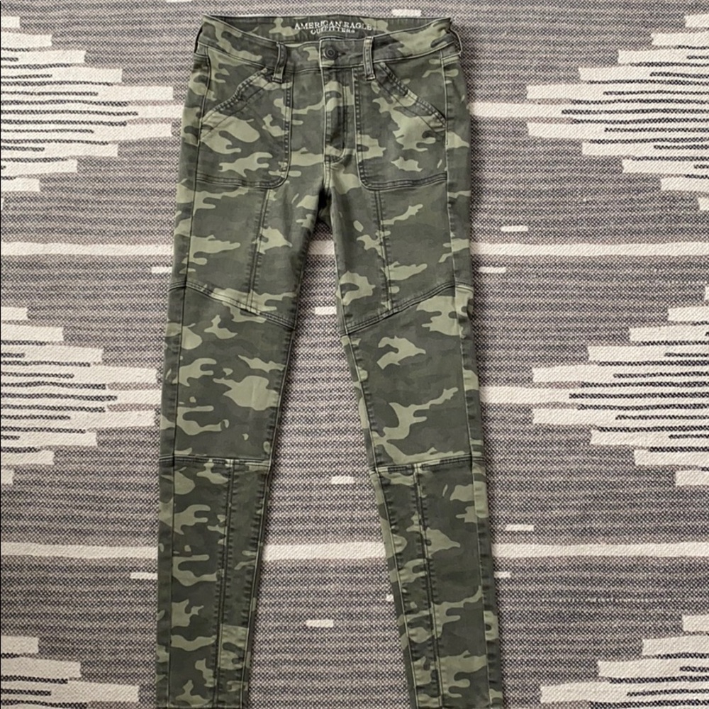 American Eagle Camo Pants